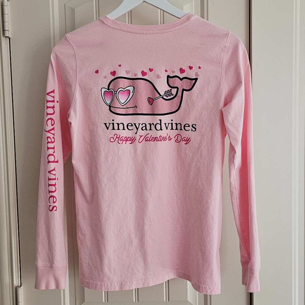 Vineyard Vines Valentine's Day shirt